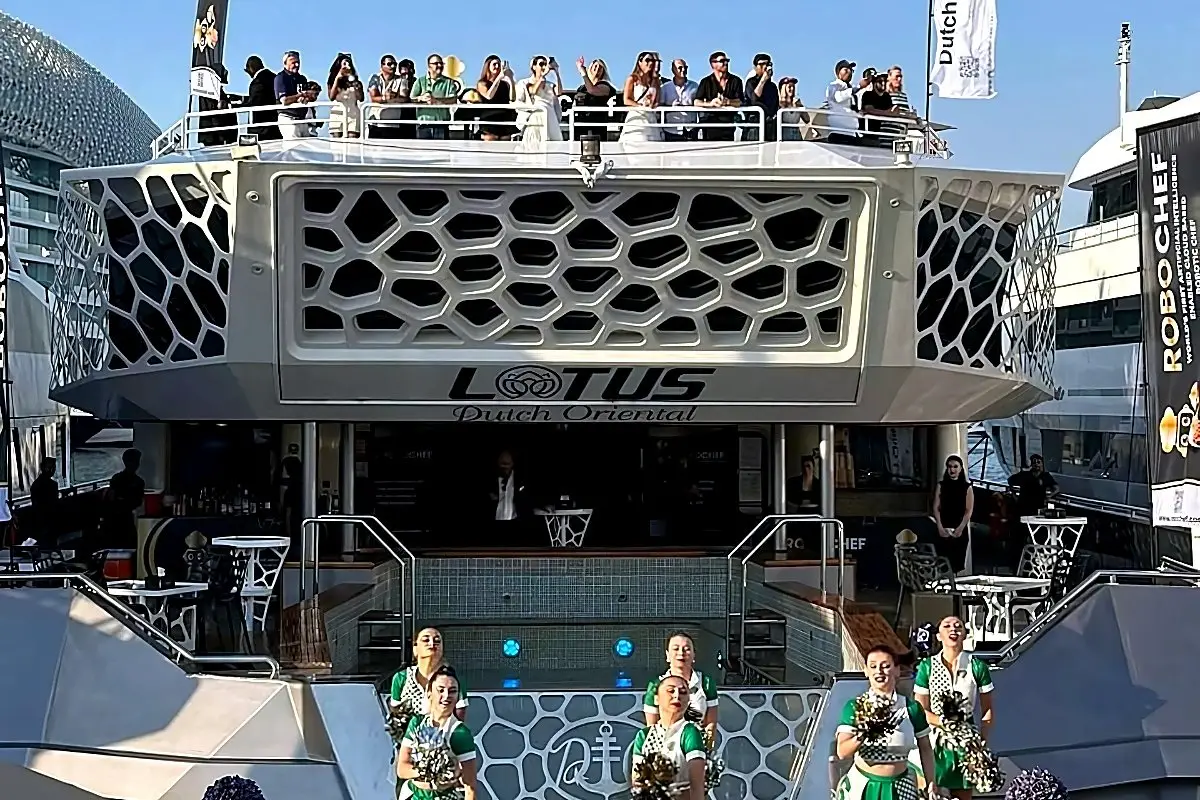 F1 Track View On a yacht Grand Prix F1 2026 — photo 2