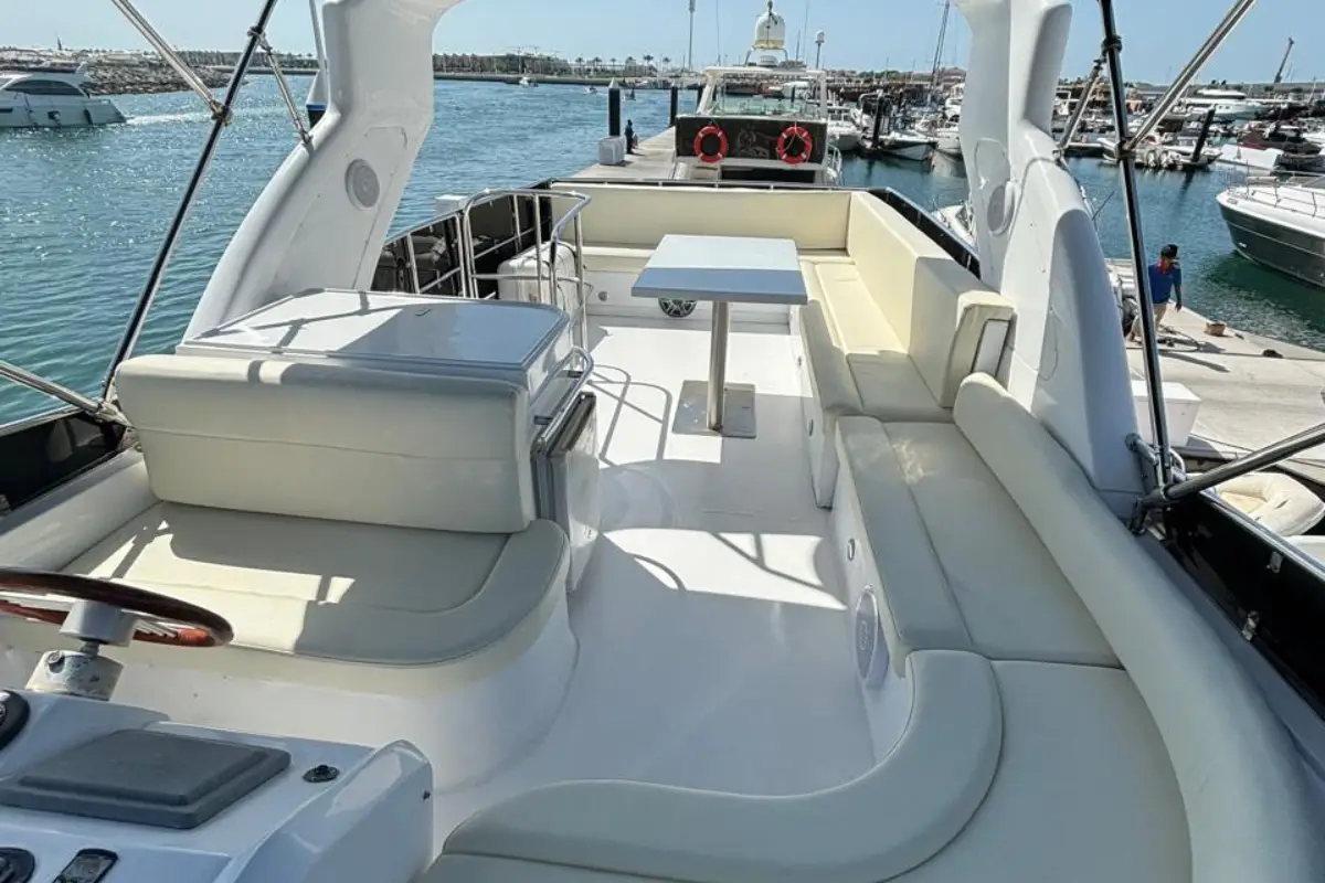 50 Ft Majesty Yacht — photo 10