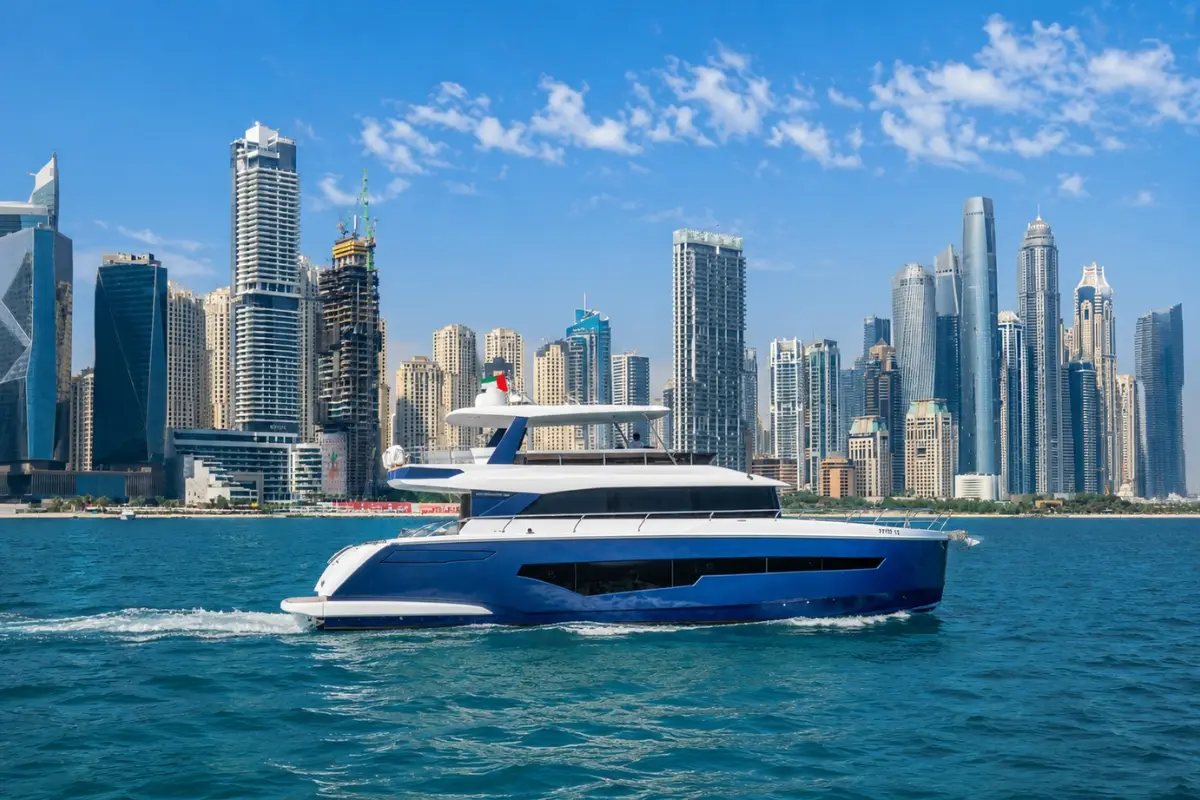 taka-62ft-yacht-rental-dubai-25-guests
