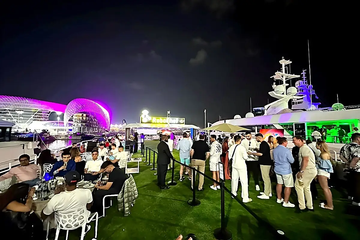 F1 Track View On a yacht Grand Prix F1 2026 VIP — photo 5