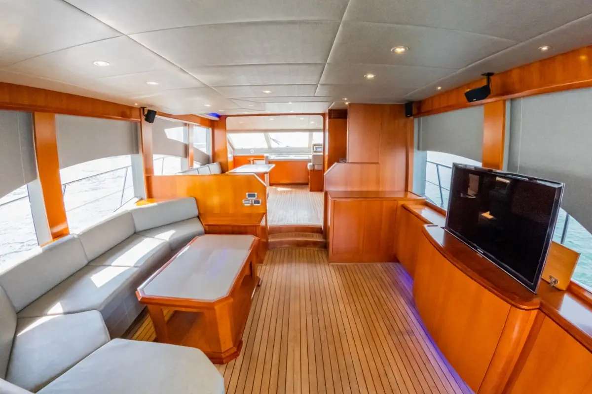 62 Ft Lana Luxury Yacht — photo 5
