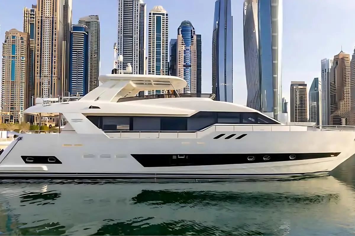 F1 yacht charter package Dubai
