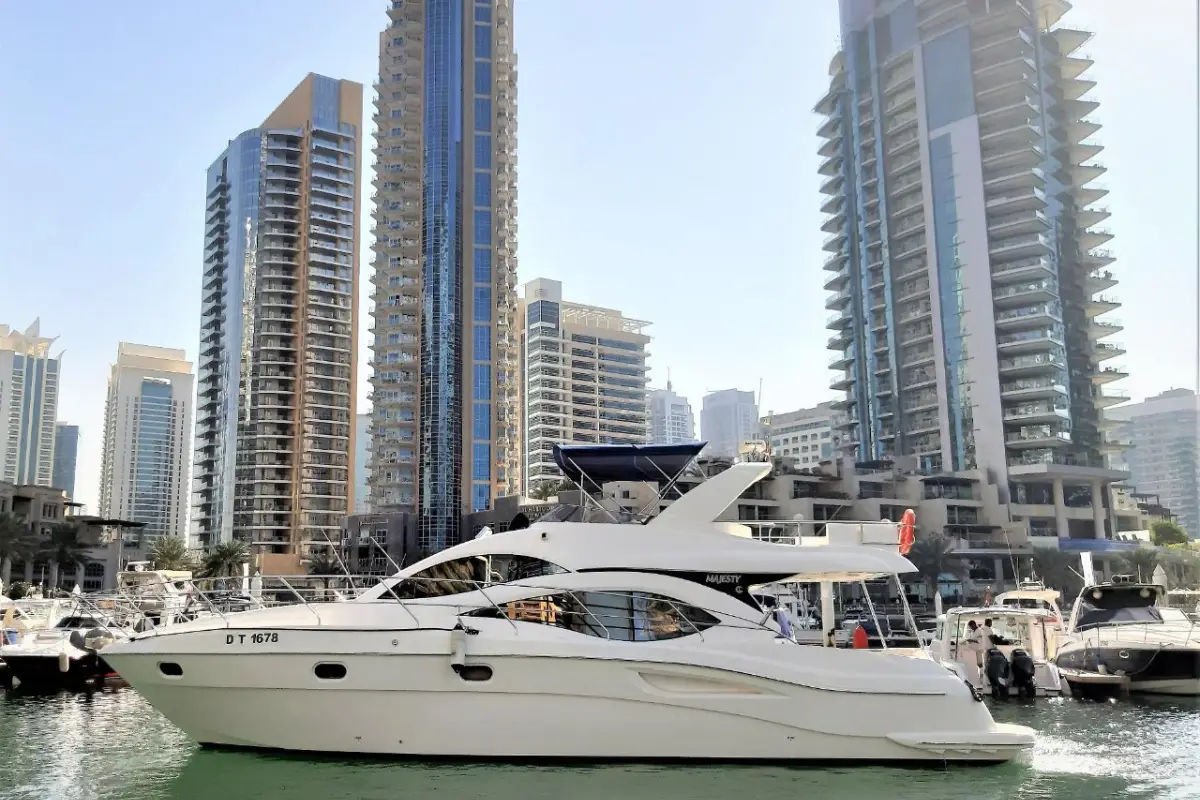 55 Ft Majesty Yacht — photo 2