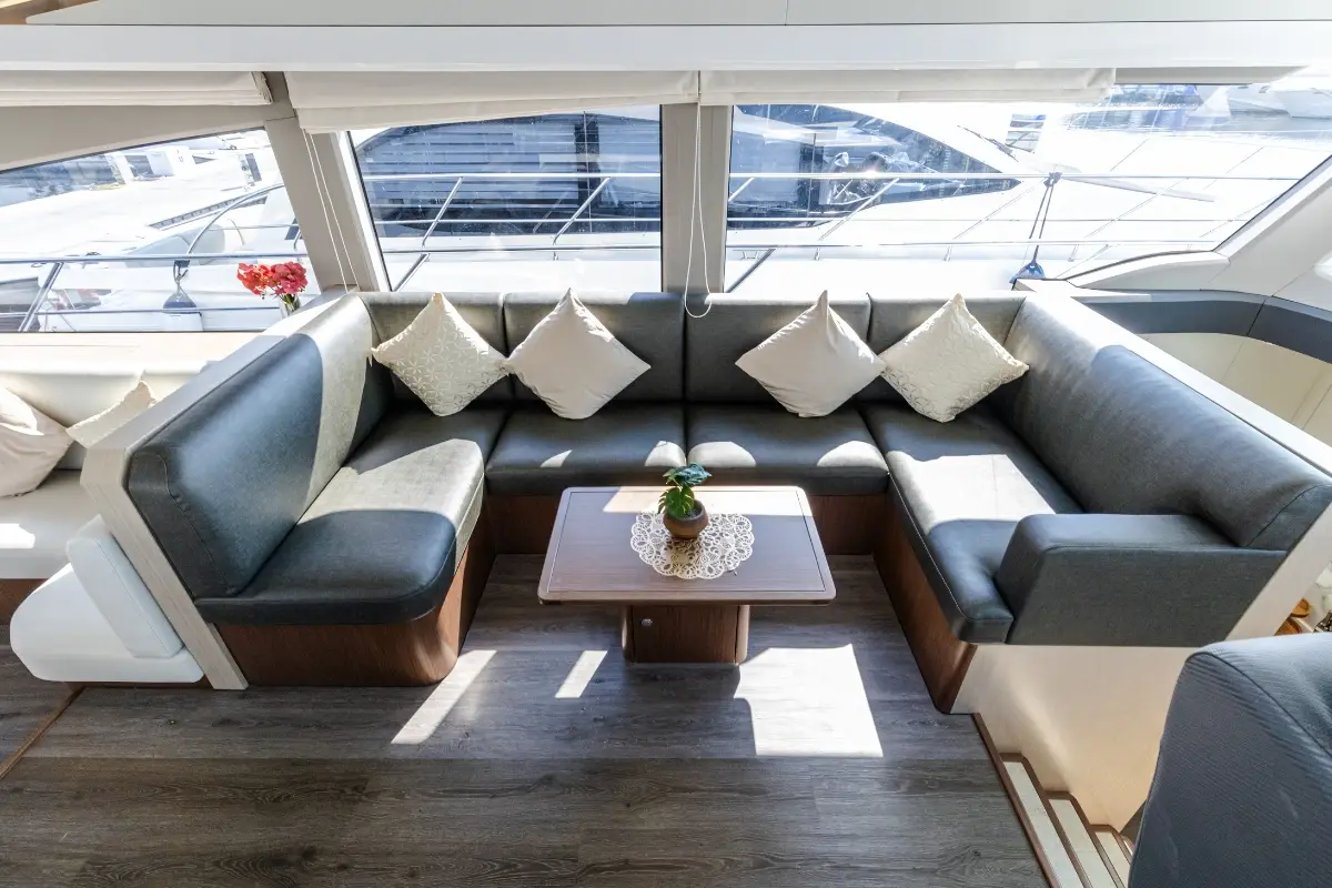 56 Ft Fly Yacht — photo 4
