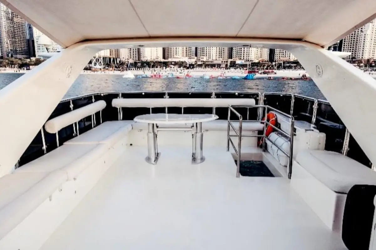 82 Ft Paradise with Jaccuzi — photo 13
