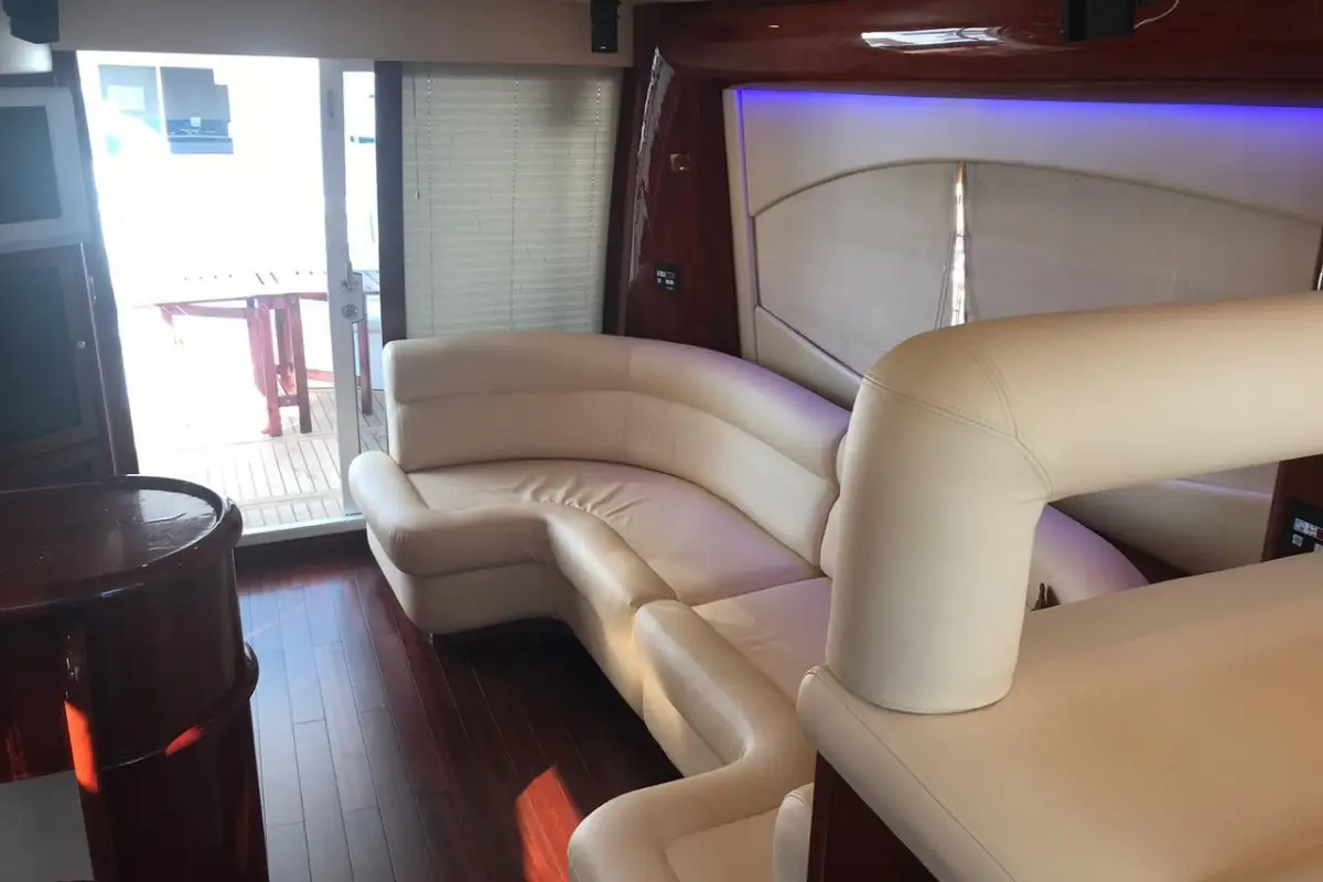55 Ft Majesty Yacht — photo 4