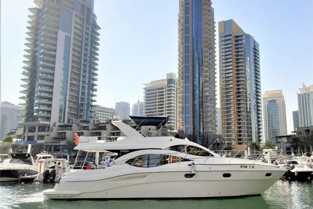 Birthday yacht party Dubai