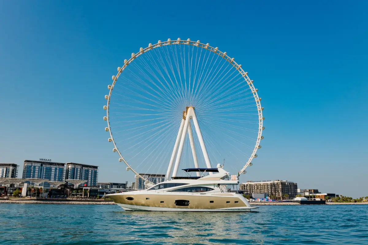 76 Ft Astra Luxury Yacht — photo 2