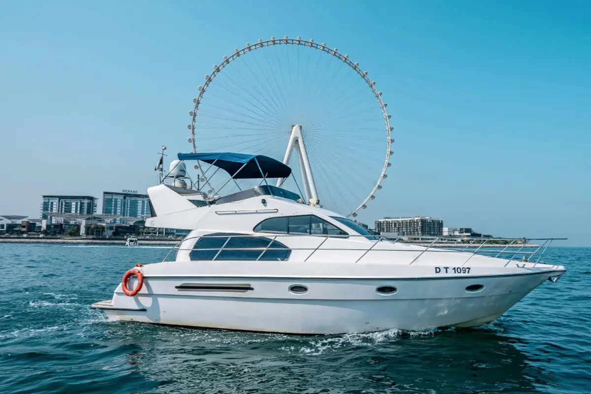 Yacht onboard services in Dubai
