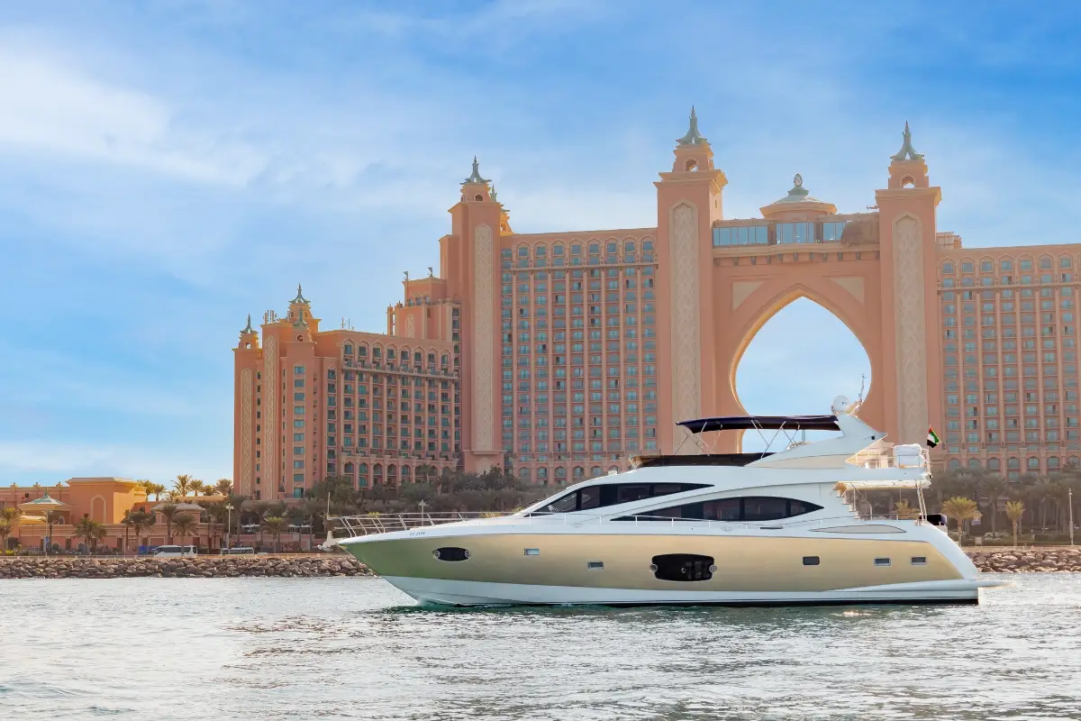 76 Ft Astra Luxury Yacht — photo 1